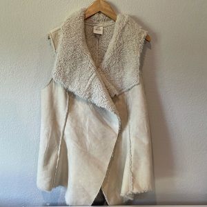 Knox rose fur vest size large